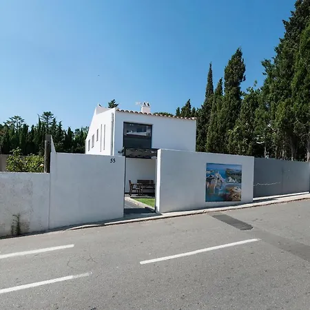 Apartamento Con Jardincito En El Centro De *